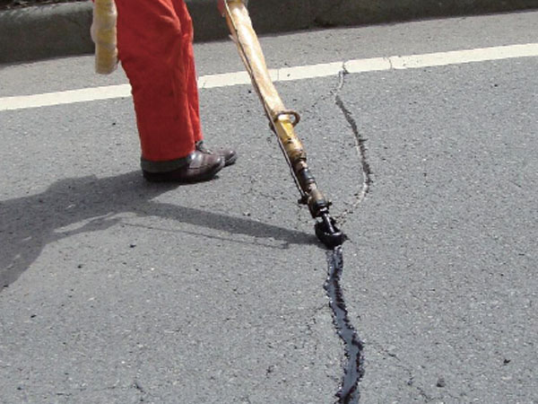 道路灌縫膠價格參差不齊如何選？